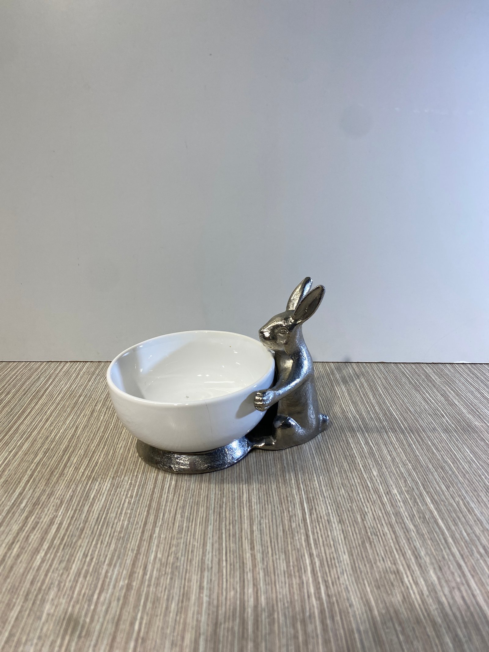 Conejo Metalico Con Salsera Ceramica