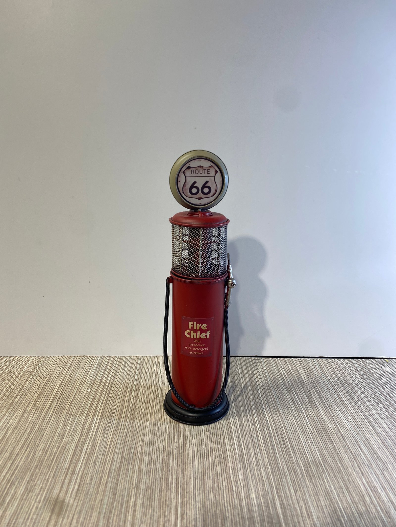 Gasolinera Metalica Roja