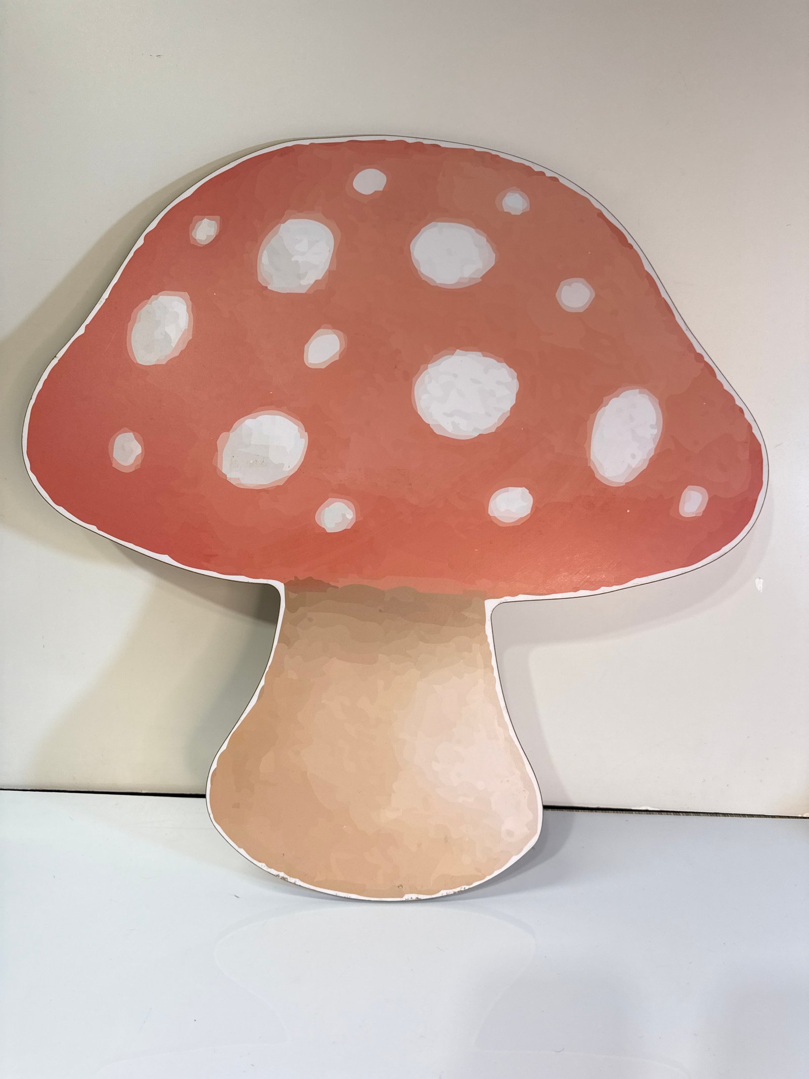 Hongo Mdf Mediano ( 58 Cms Alto)
