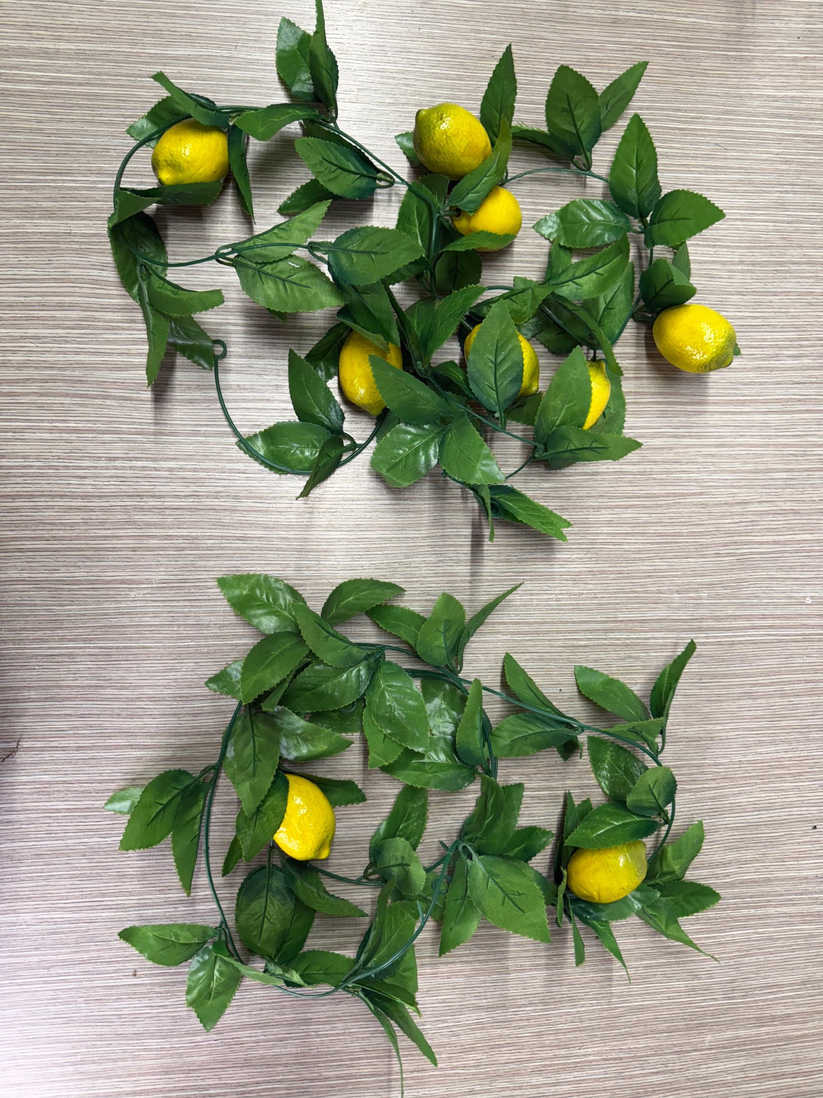 Rama Tipo Enredadera Limones Amarillos