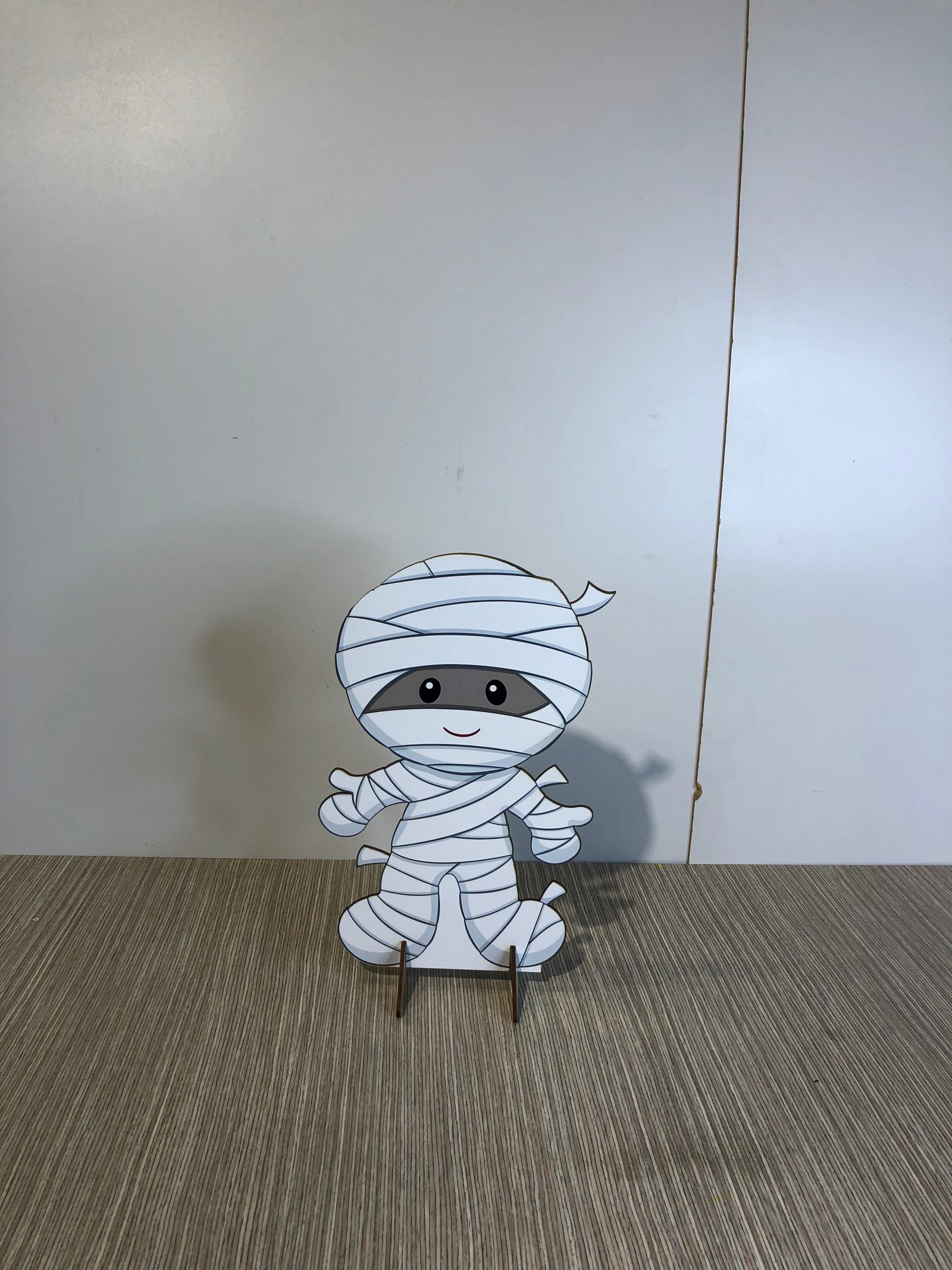 Momia Papel Mdf 30Cm
