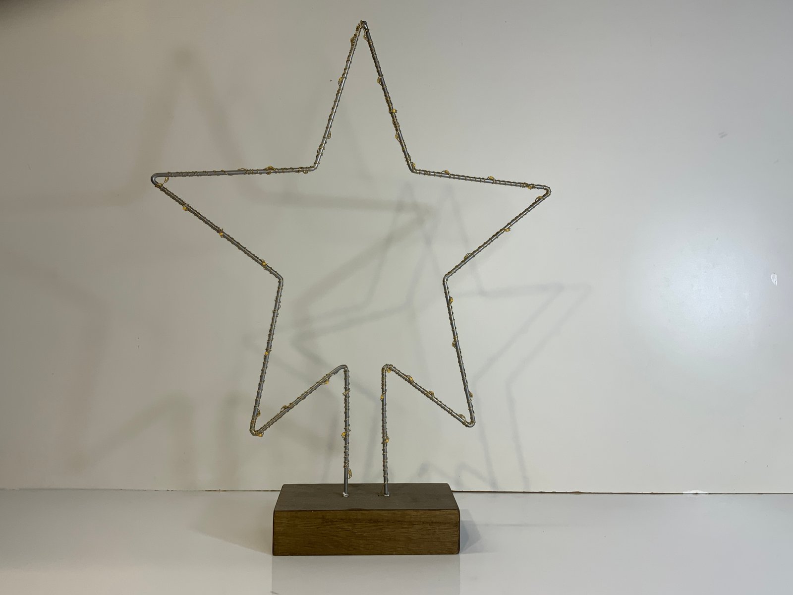 Estrella Silueta Con Luz Soporte Madera