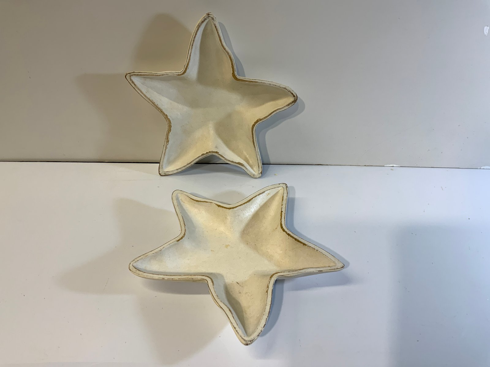 Bandeja Pequeña Estrella Madera Blanca Borde Decape