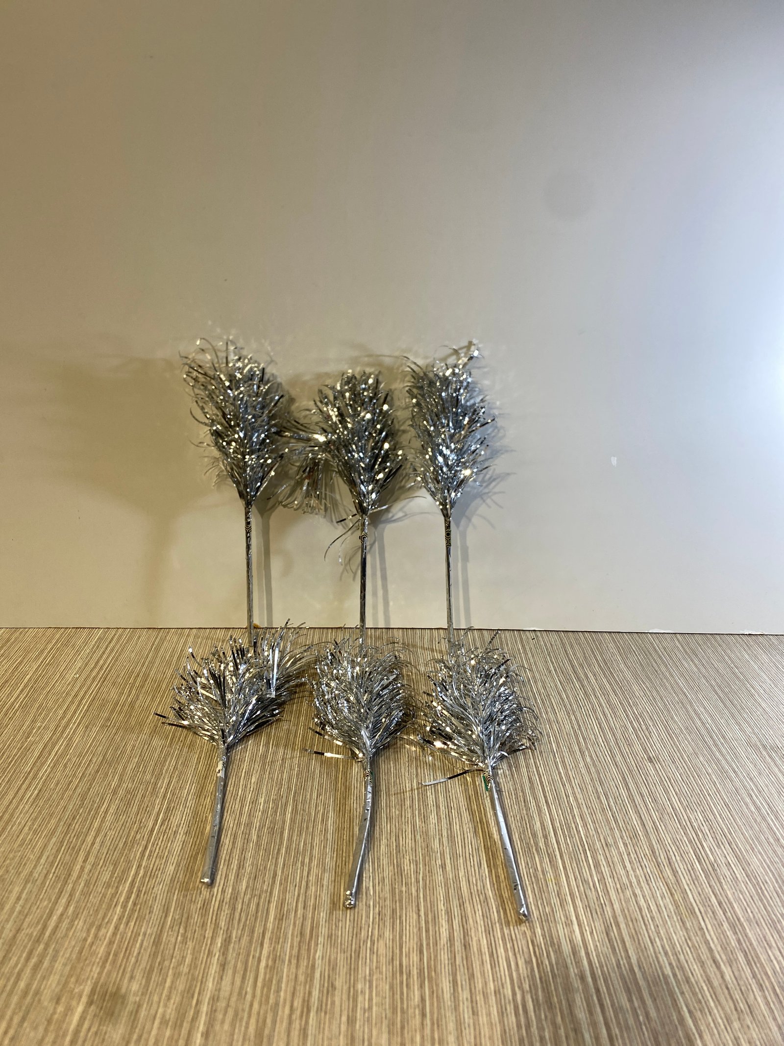 Ramo Artificial Flecos Plateados