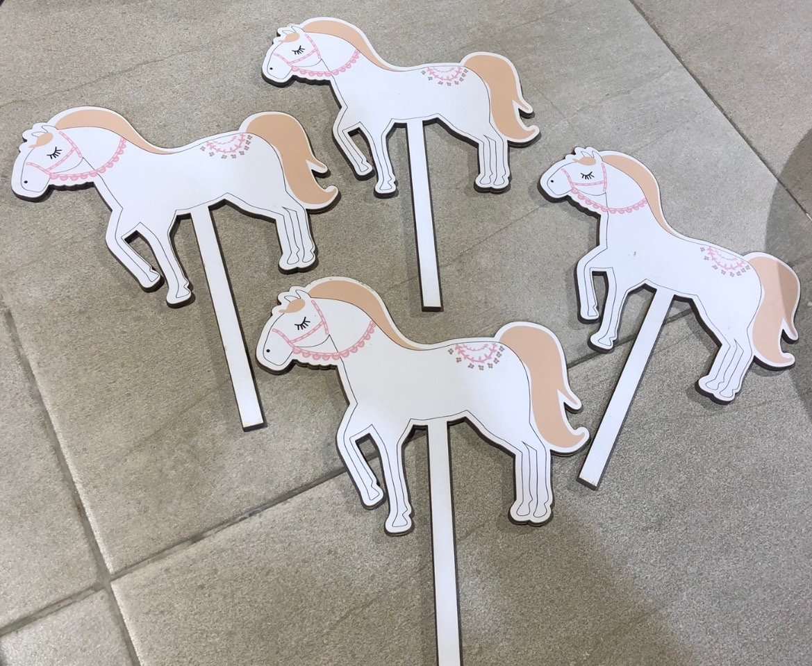 Pincho Caballo Carrusel Mdf