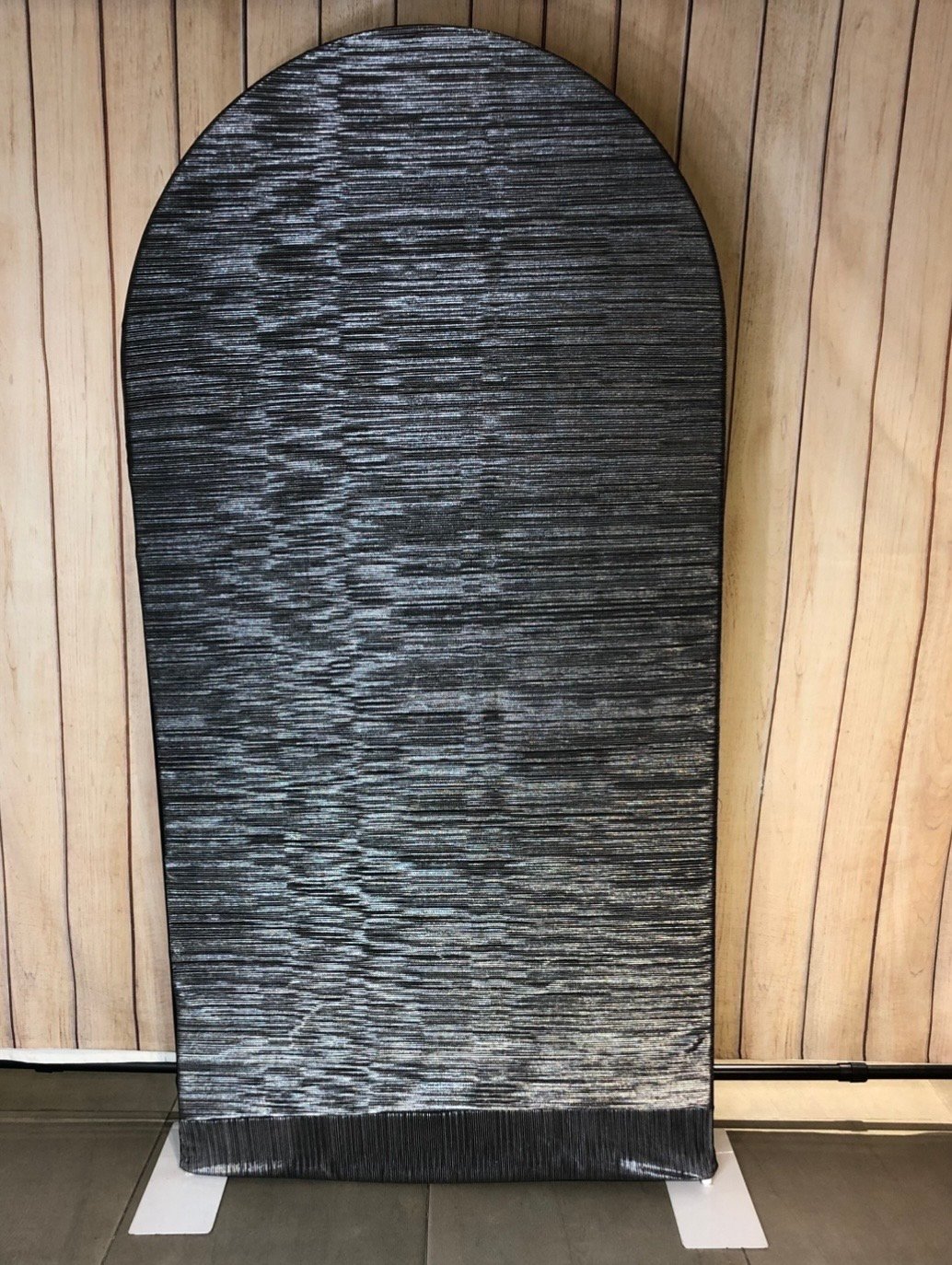 Estructura Punta Ovalada Mas Tela Plateada Brillante