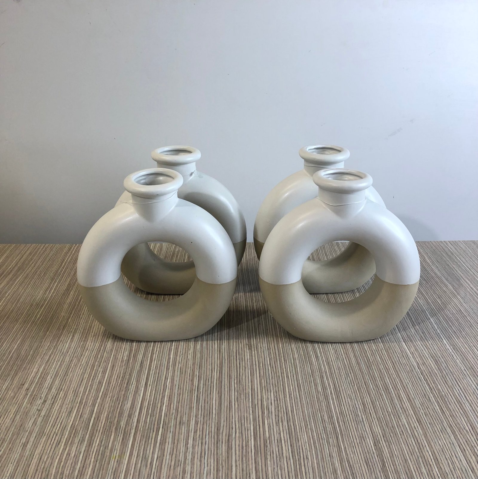 Jarron Ceramica Redondo Hueco En La Mitad