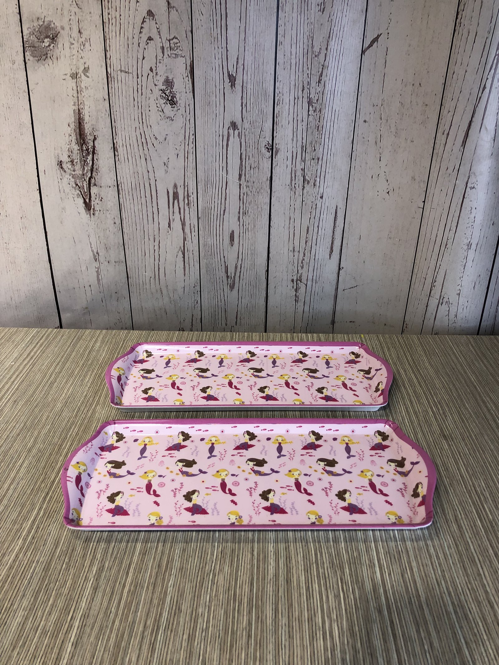 Bandeja Acrilica Rectangular Sirenas Borde Rosado