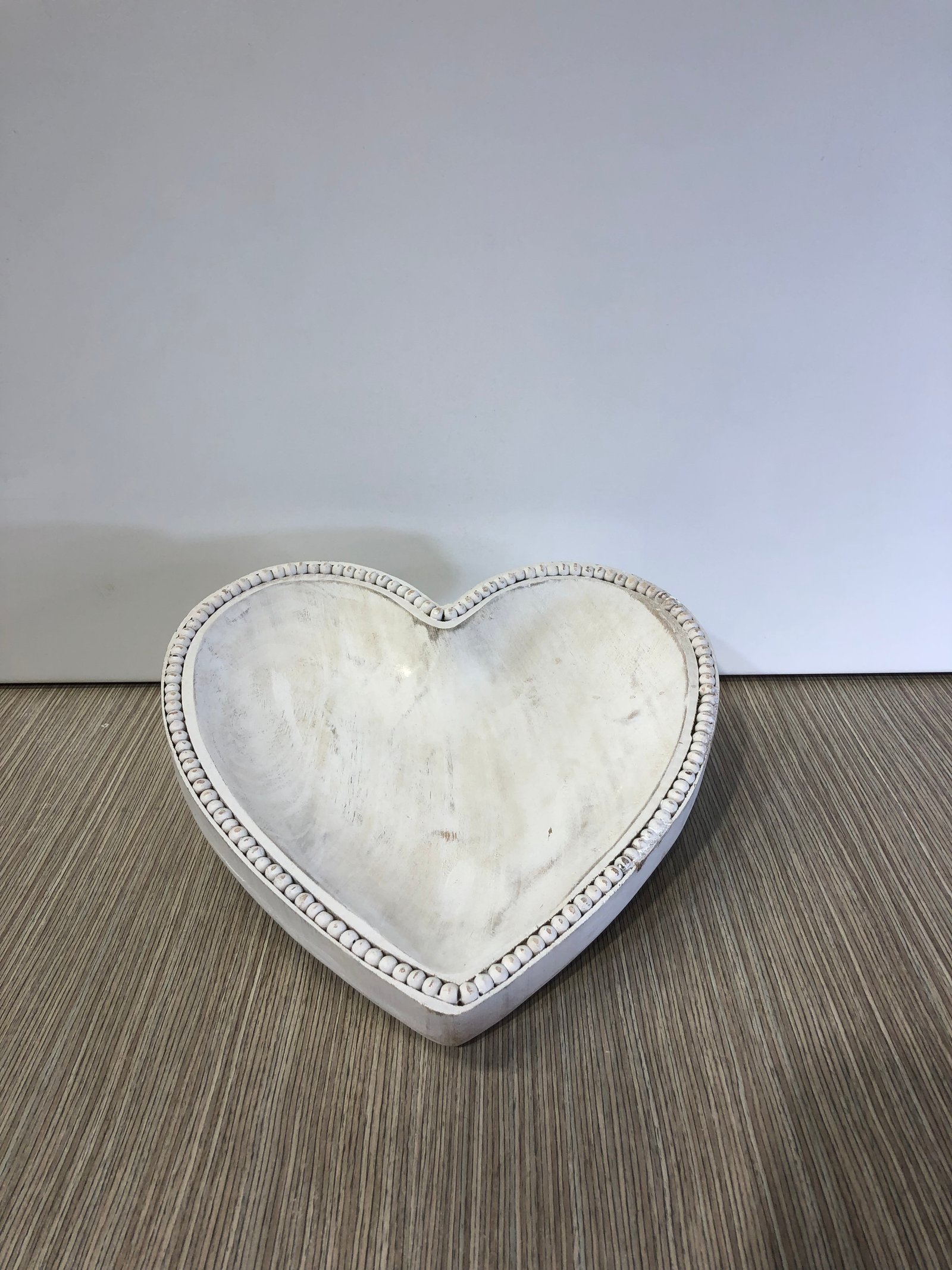 Bandeja Madera Forma Corazon Decape Borde Bolas Grande 