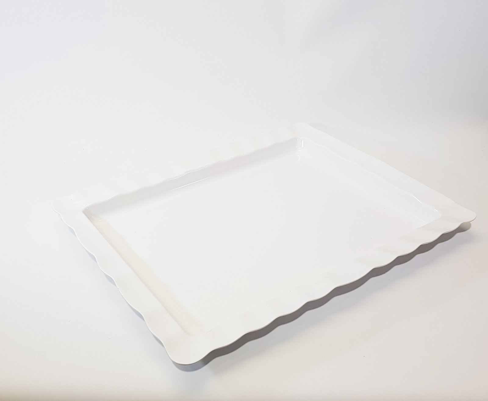 Bandeja Rectangular Plastica Blanca Con Moras Grande