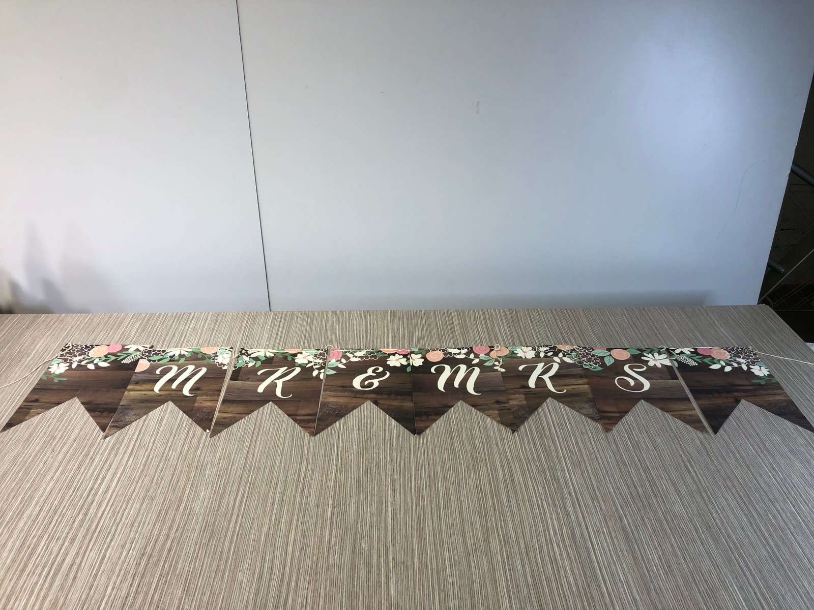 Banderin Cartulina Mr & Mrs