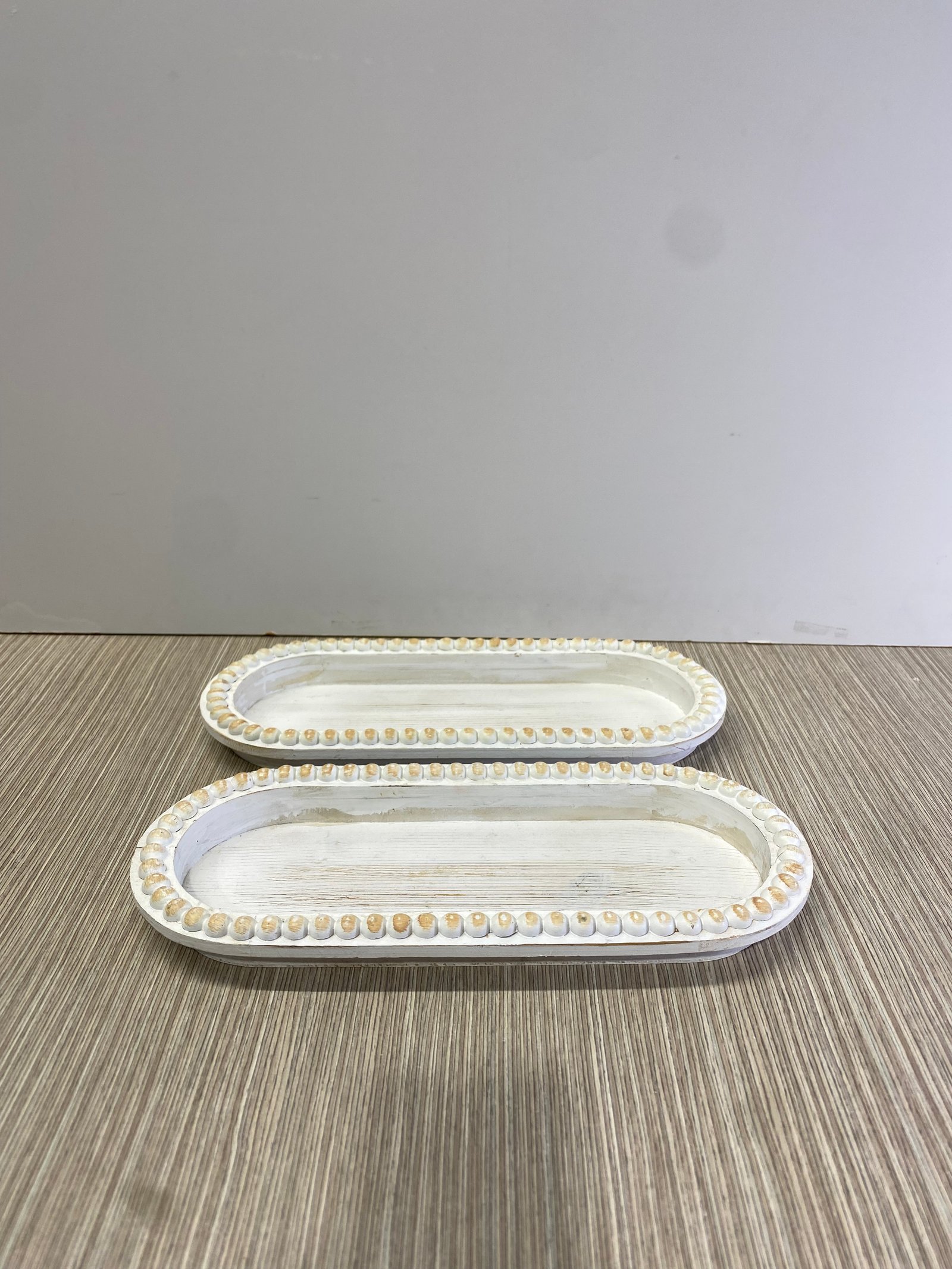 Bandeja Madera Ovalada Decape Borde Bolas 