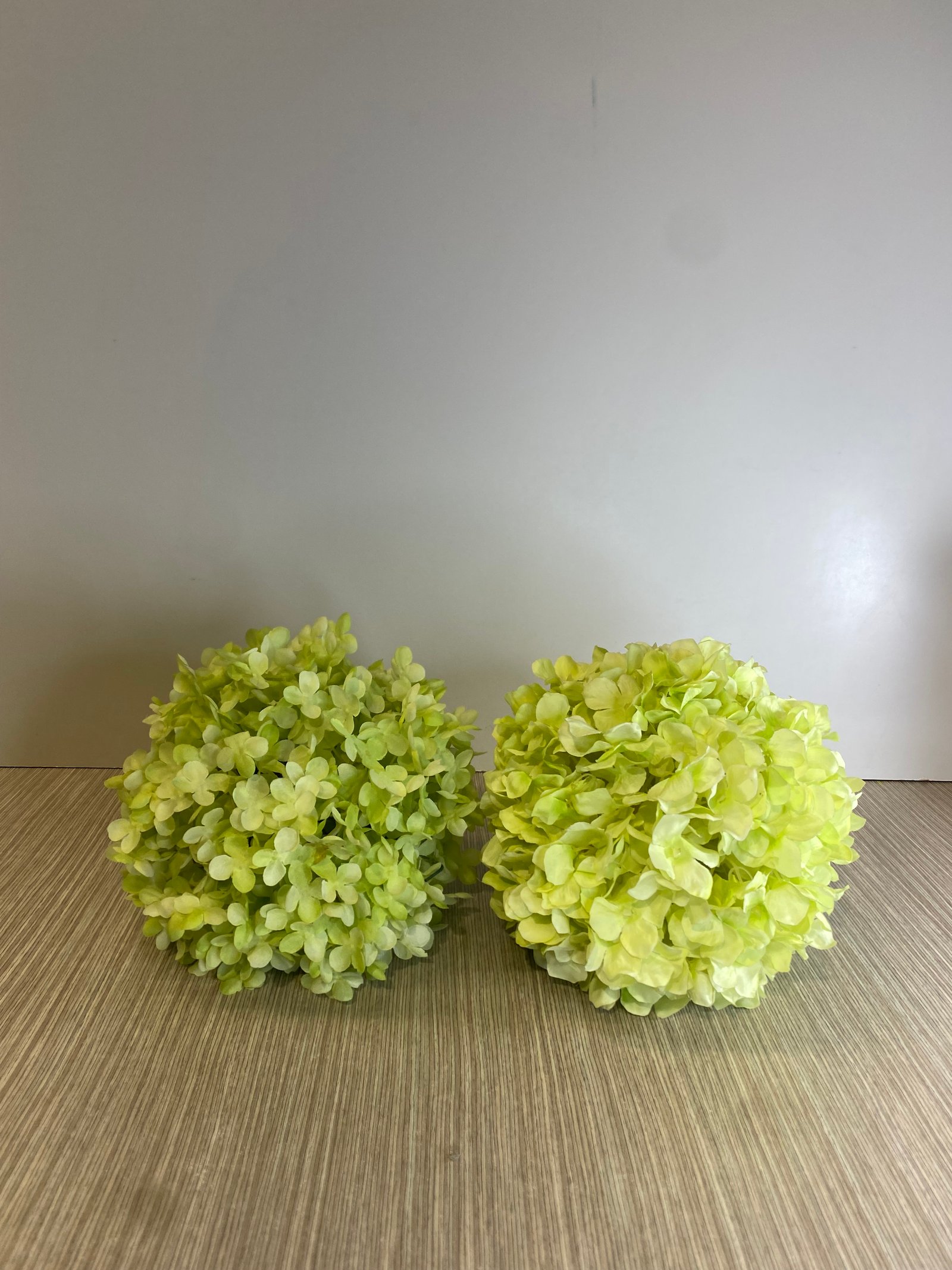Bola Verde Claro Hortensia Artificial