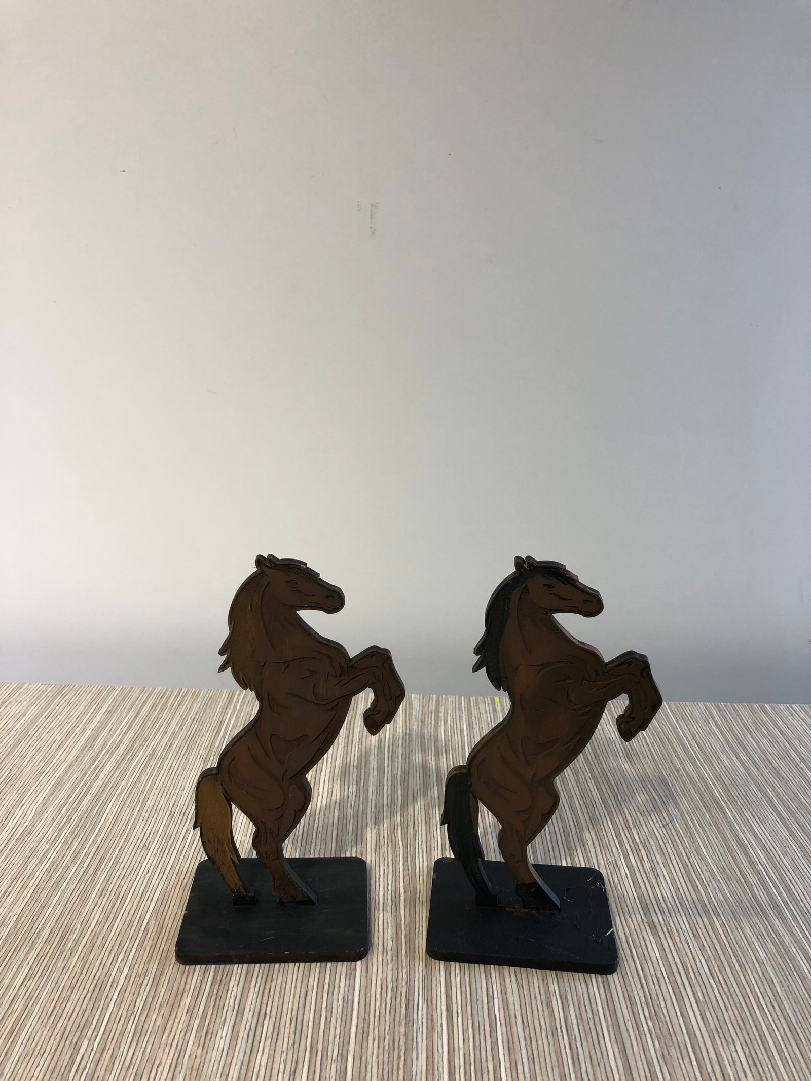 Caballo Madera Pequeño Con Base