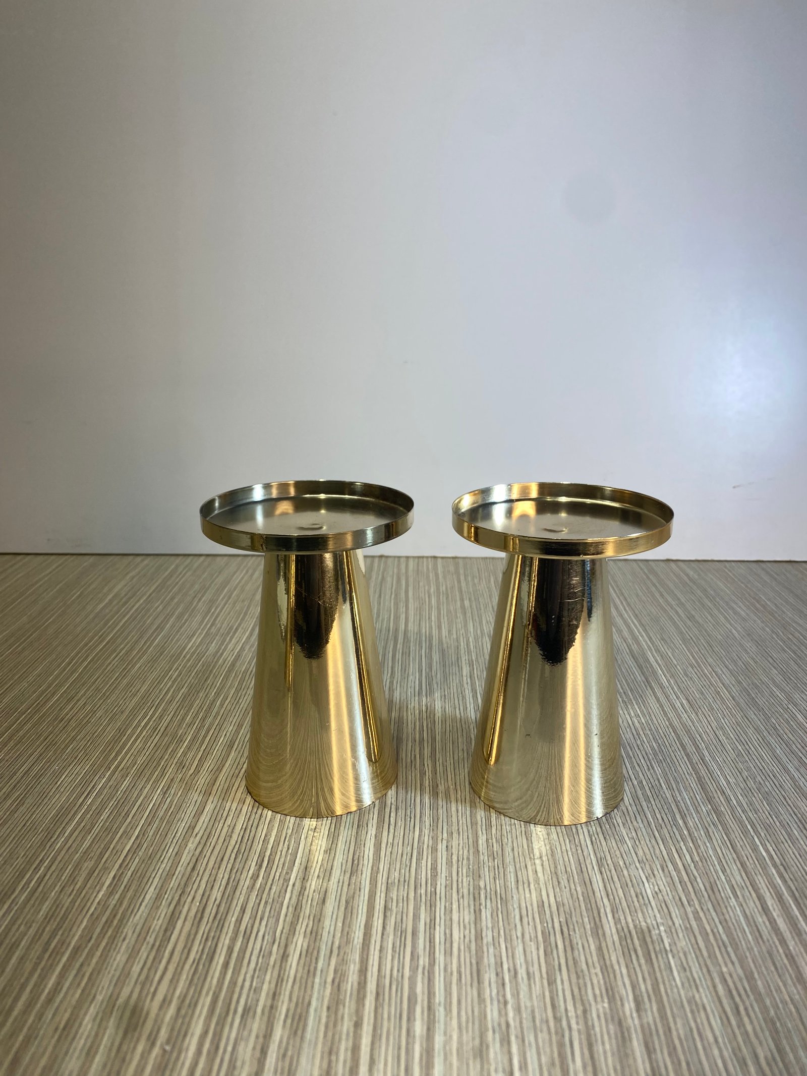 Candelabro Dorado Metalico Pequeño Efecto Esoejo Para Velon 15Cm Alto