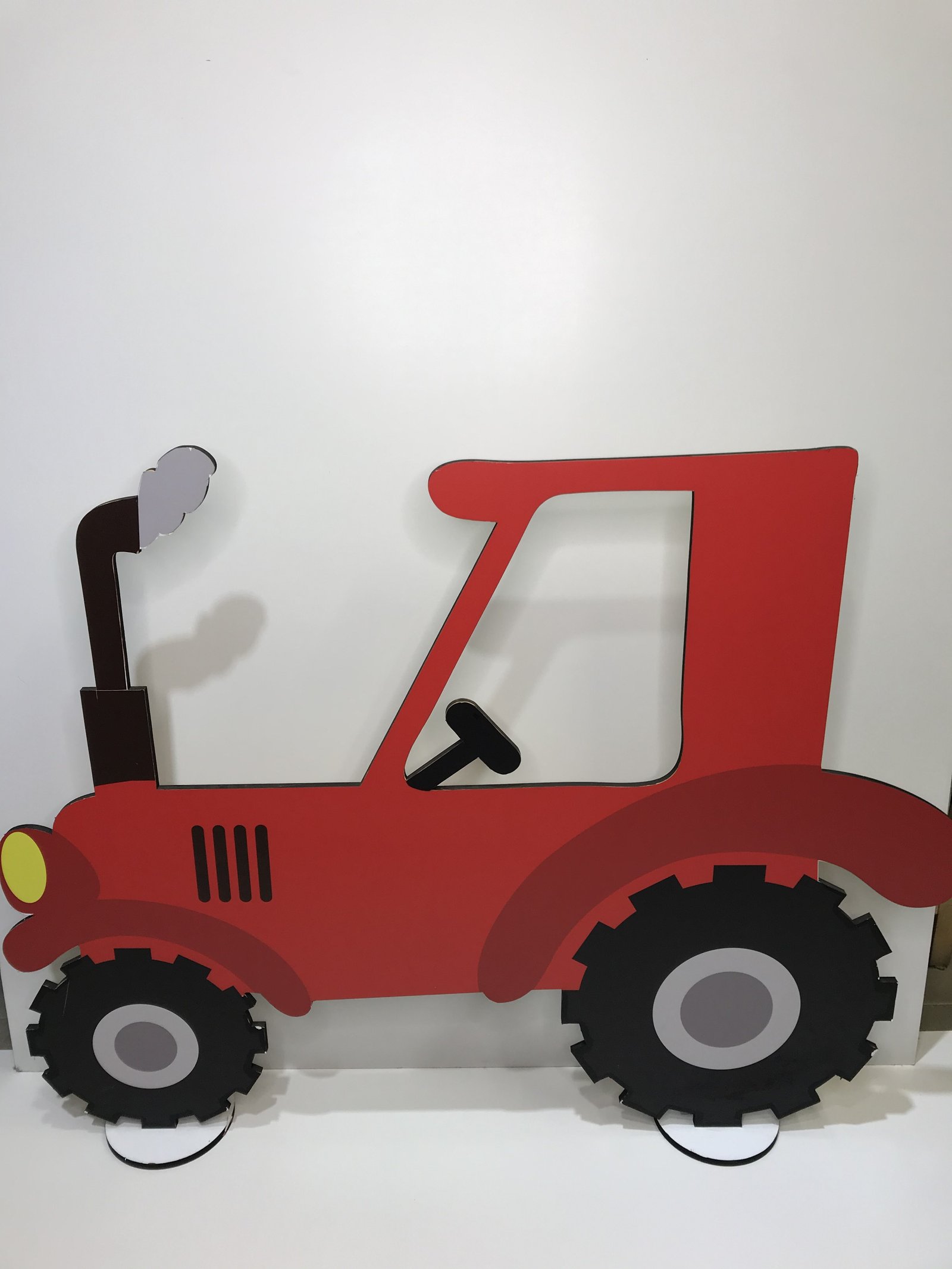 Tractor Mdf Rojo