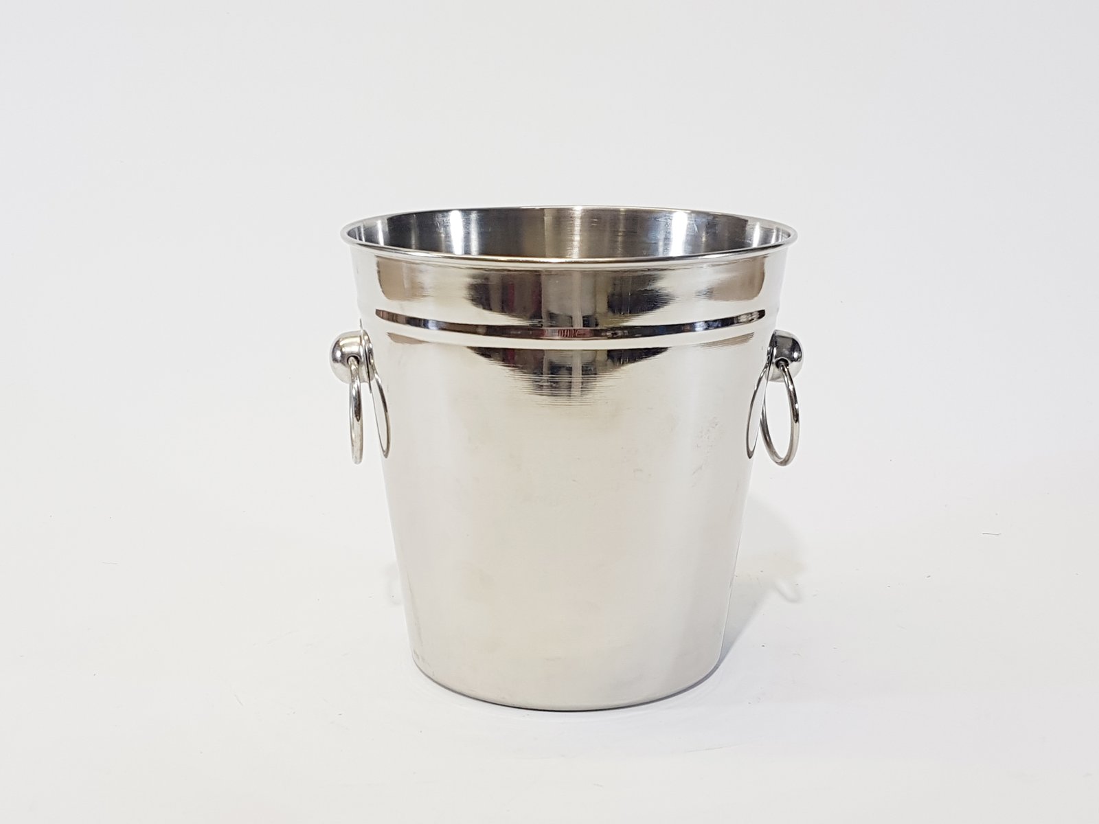 Hielera Metalica Brillante Tradicional Con Agarraderas Pequeña