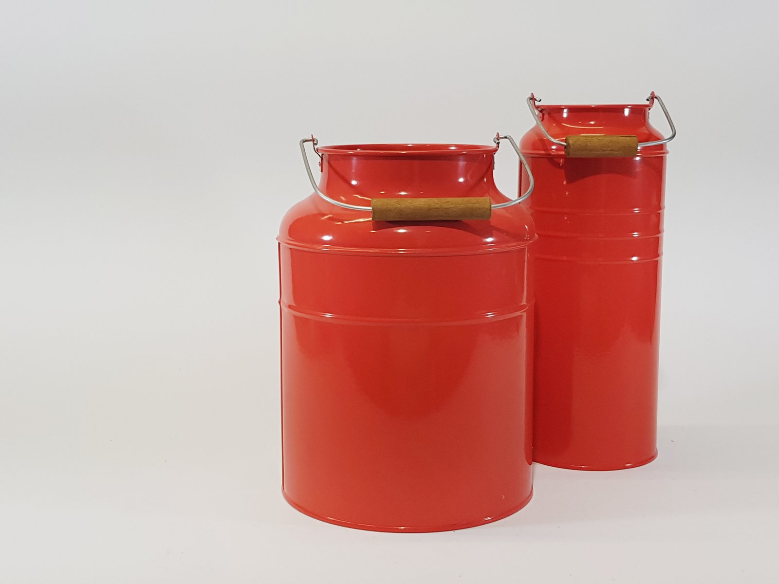 Lechera Metal Roja Con Cilindro