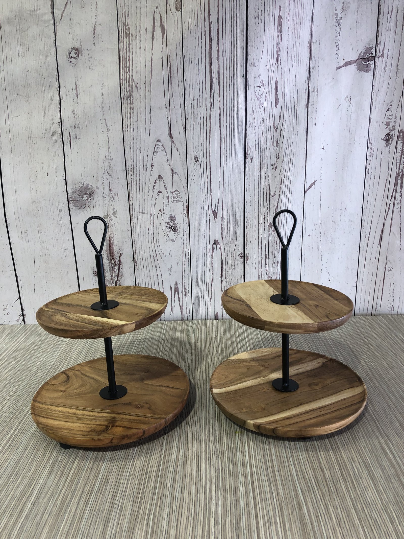 Porta Postres 2 Niveles Redondo Madera Veteada Palo Negro