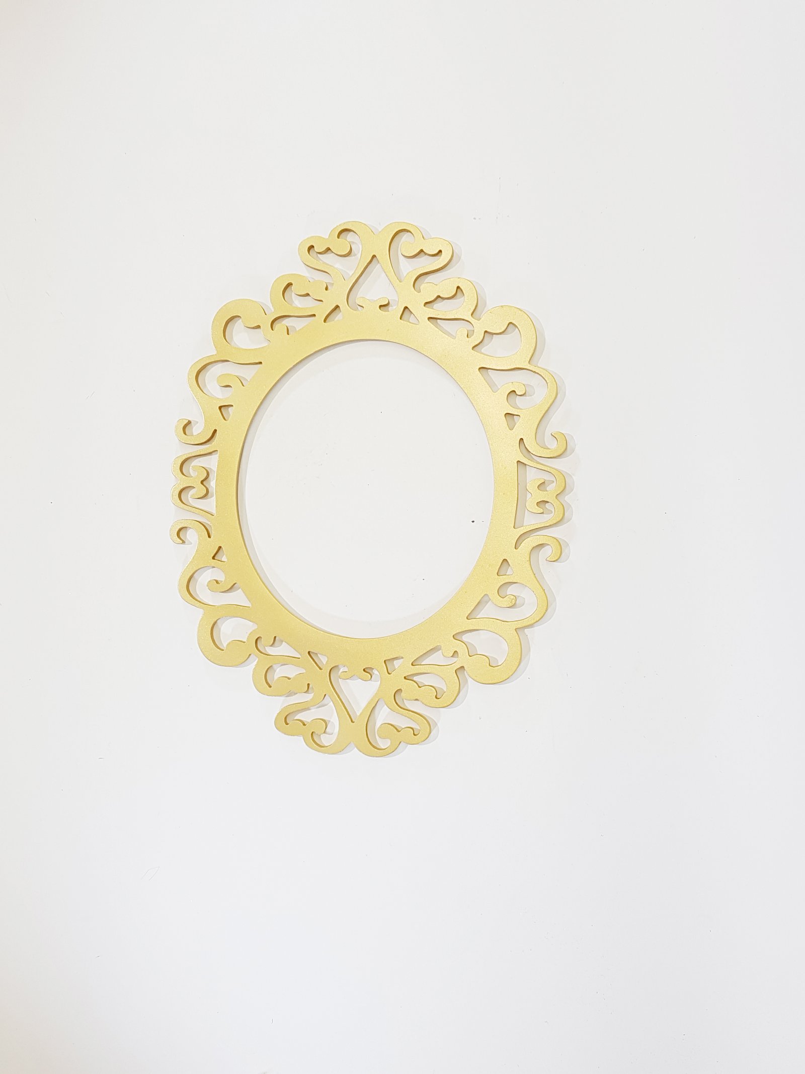 Marco Madera Borde Arabescos Ovalado Dorado 24.3 Ancho X 28 Largo
