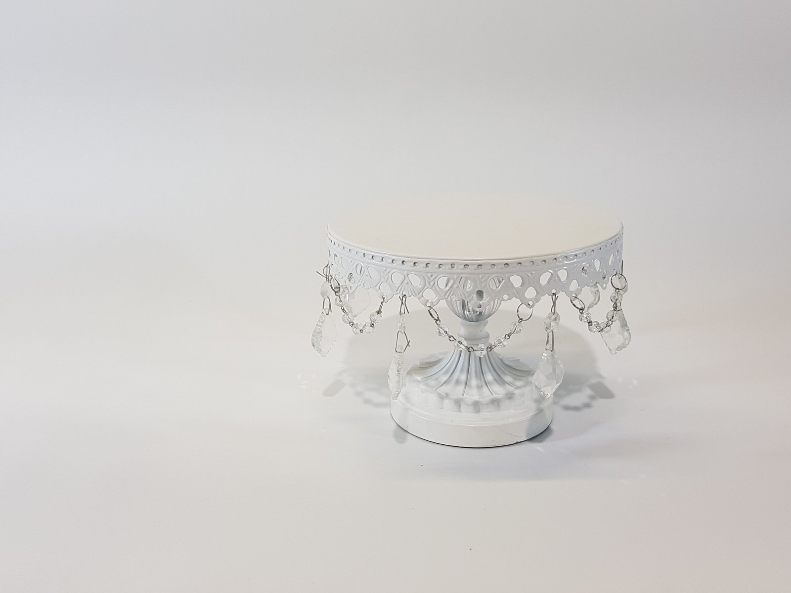 Tortera Redonda Blanca Cristales Colgantes Pequeña 20 Cm