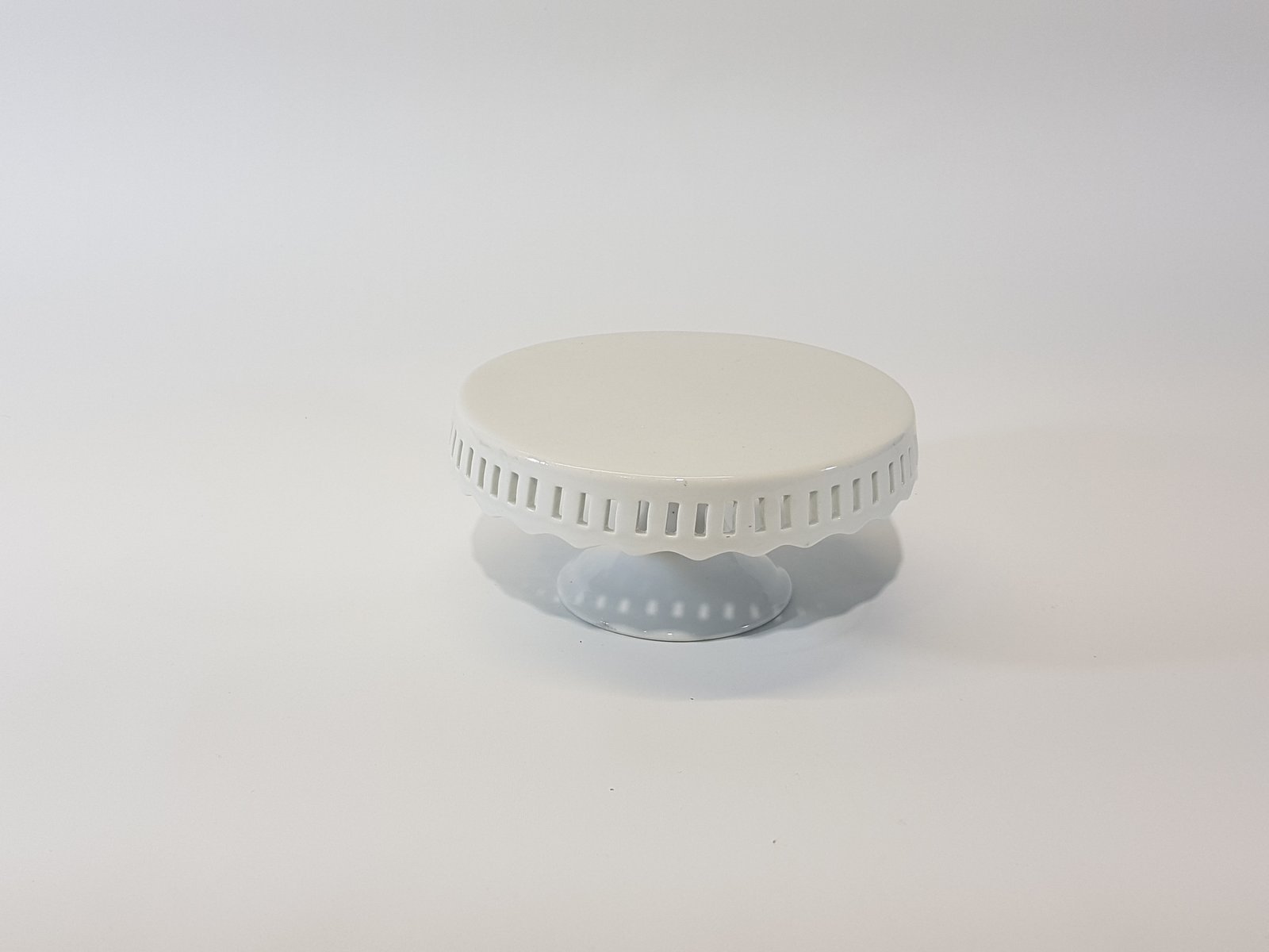 Tortera Redonda Borde Huecos Ceramica Blanca Pequeña 20 Cm