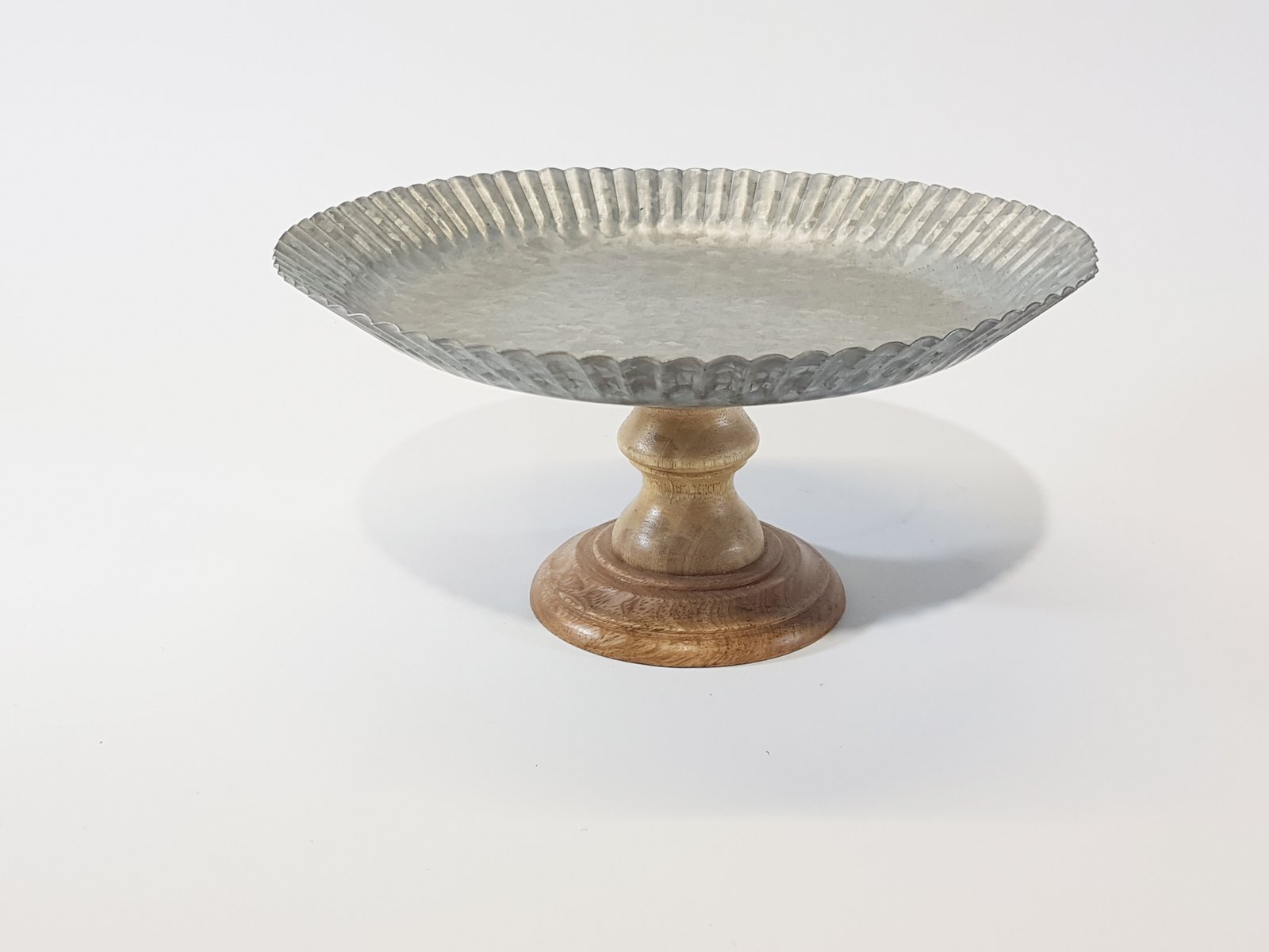 Tortera Redonda Laton Torno Madera Mediana 23 Cm