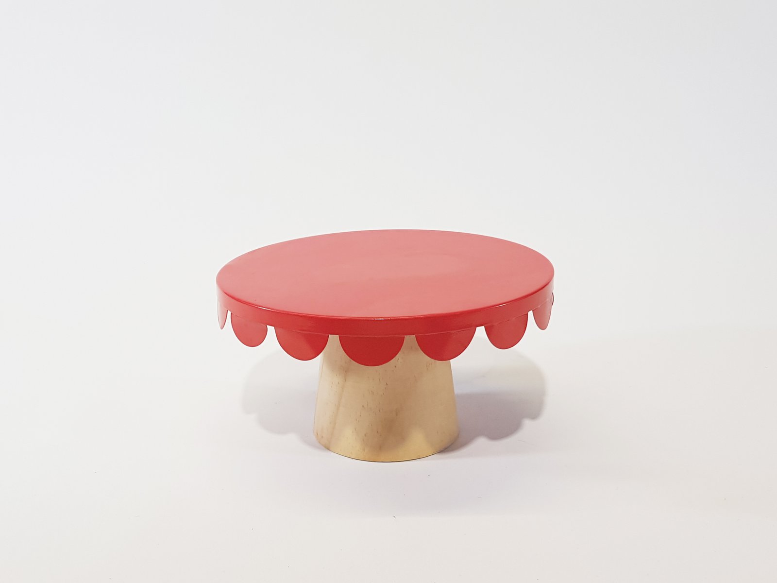 Tortera Redonda Laton Roja Base Madera Pequeña 20 Cm