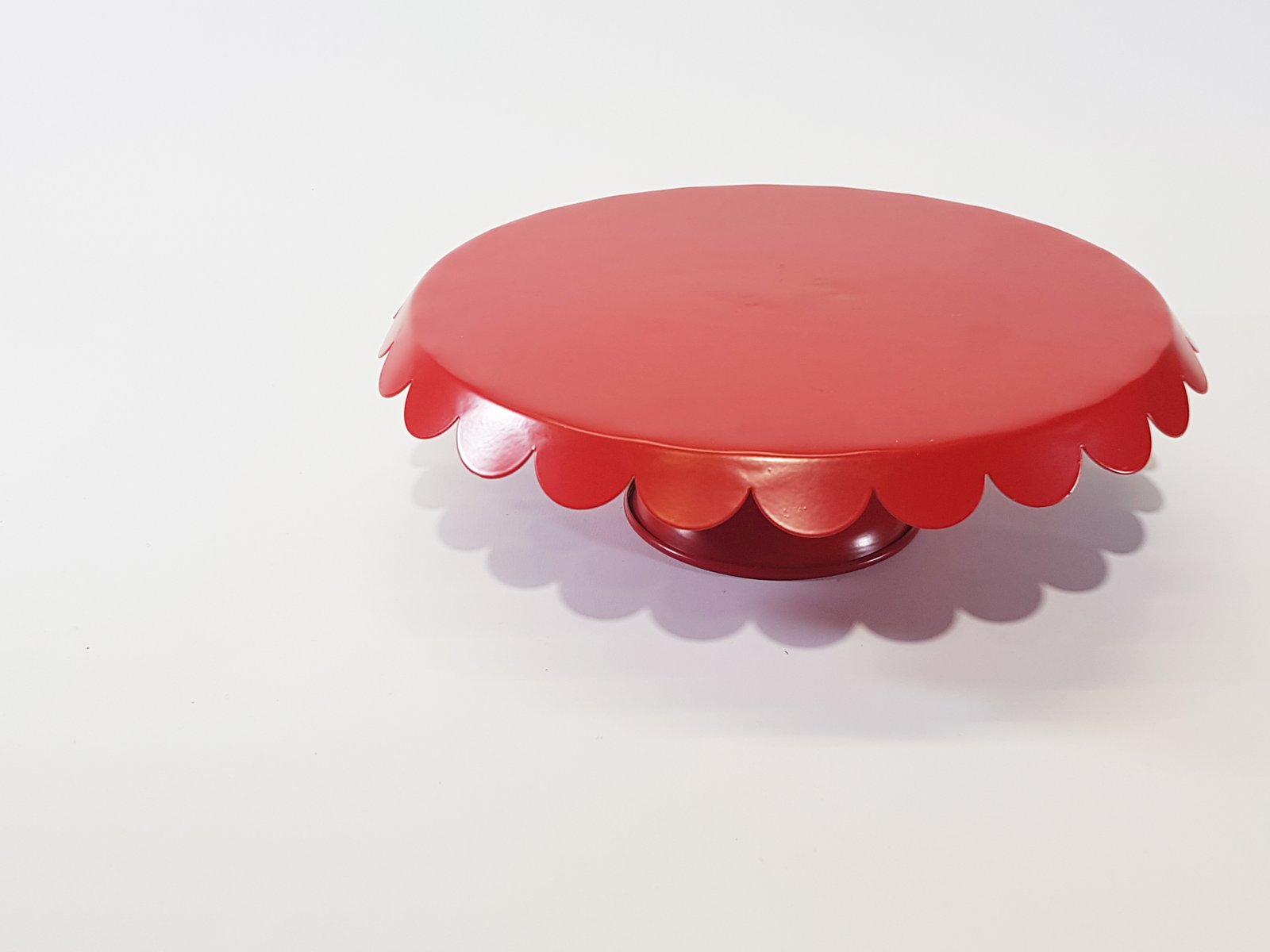 Tortera Redonda Laton Roja Borde Mora Mediana 25 Cm