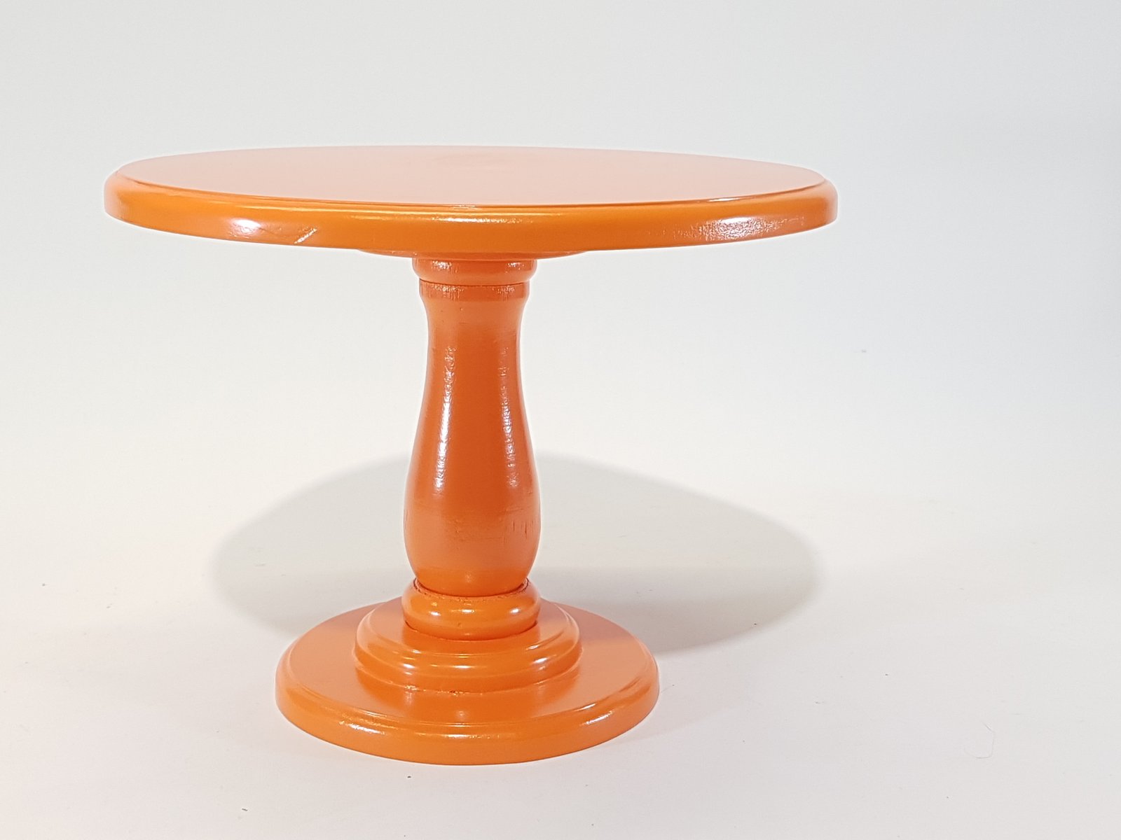 Tortera Redonda Madera Naranjada Pedestal Alto 31 Cm Diametro X 26 Alto