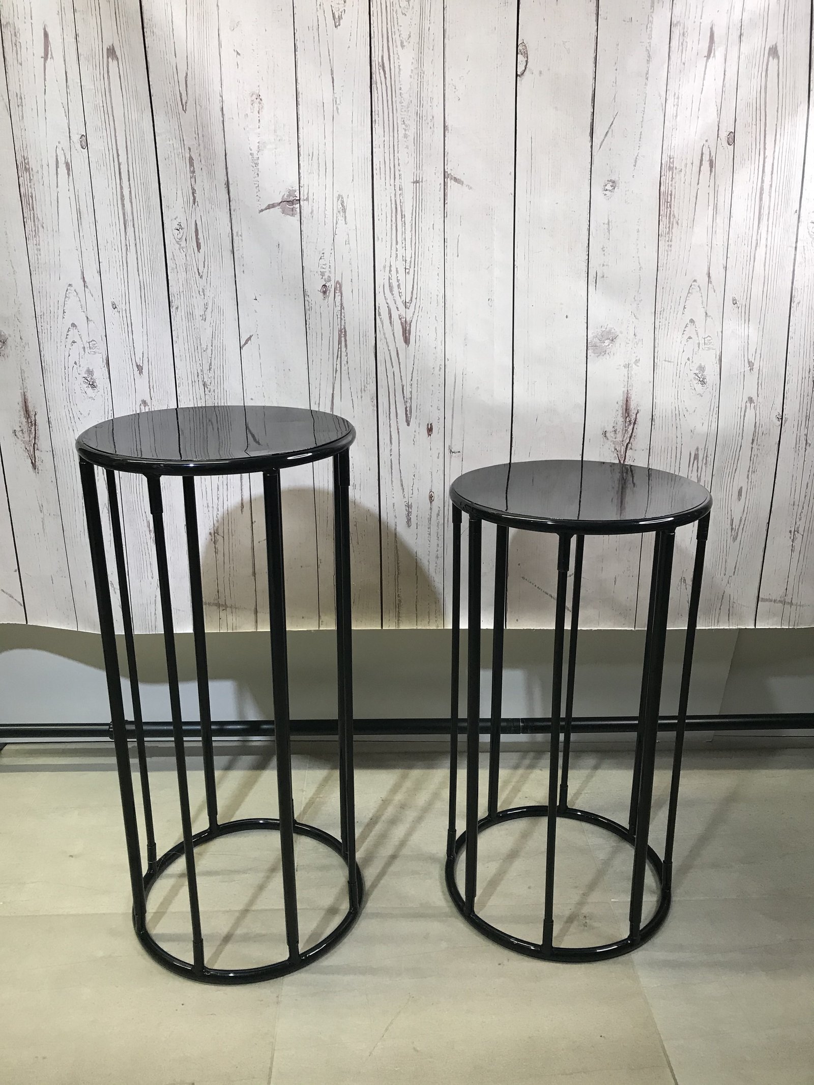 Cilindro Metálico Negro Alto 8 Tubos