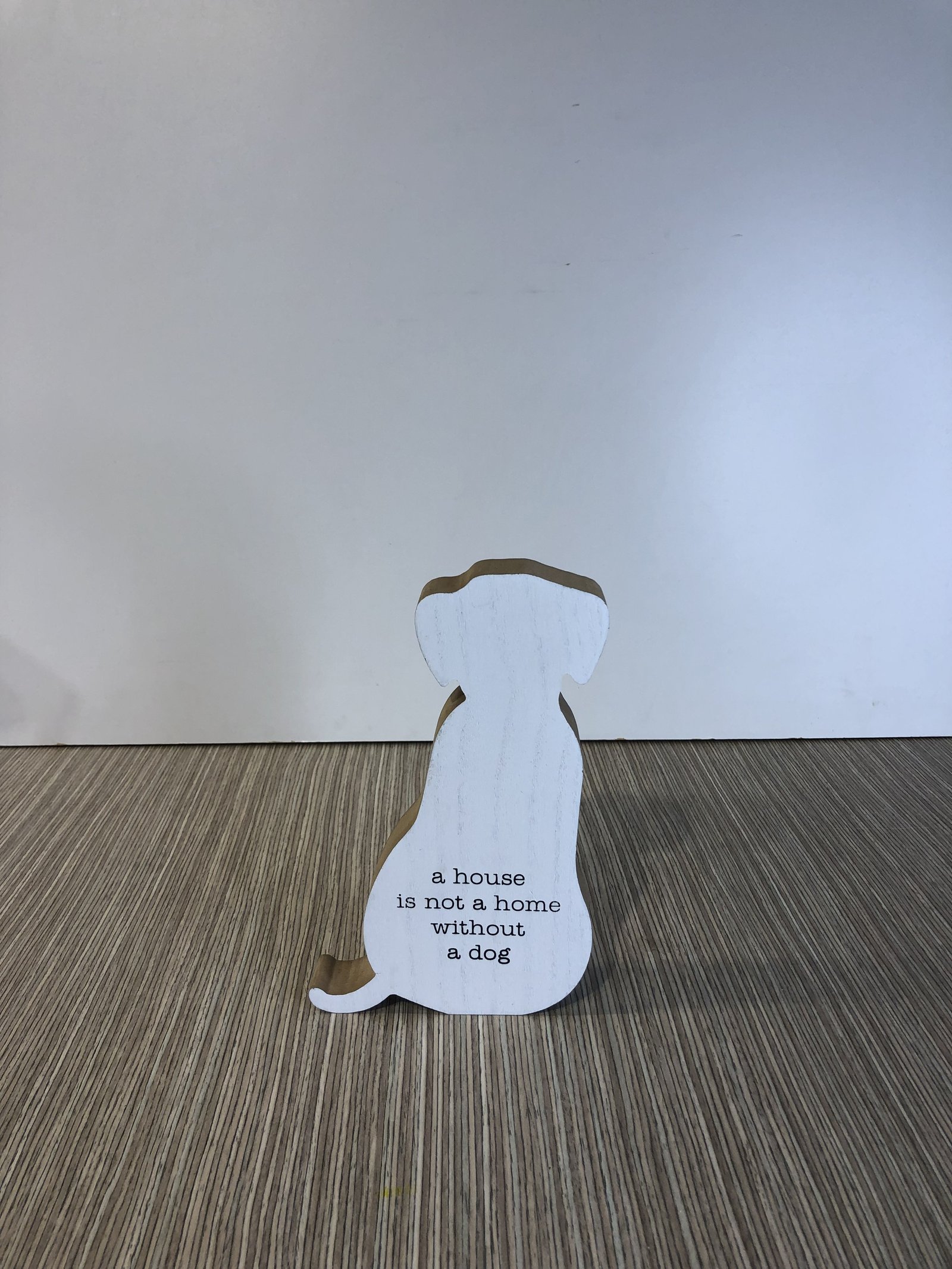 Perro Madera A House Is Not 