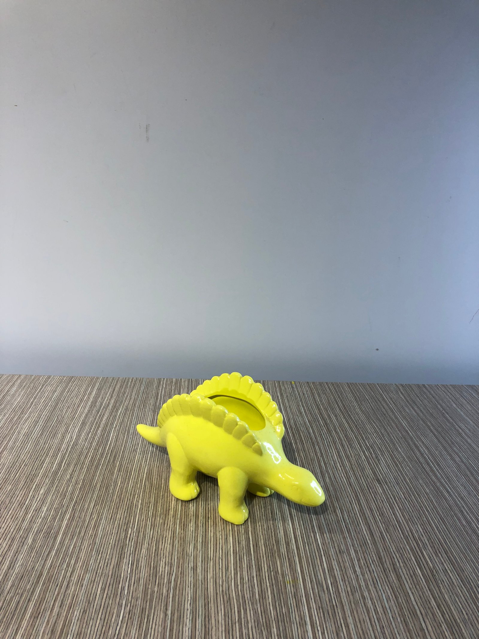Dinosaurio Ceramica Amarillo