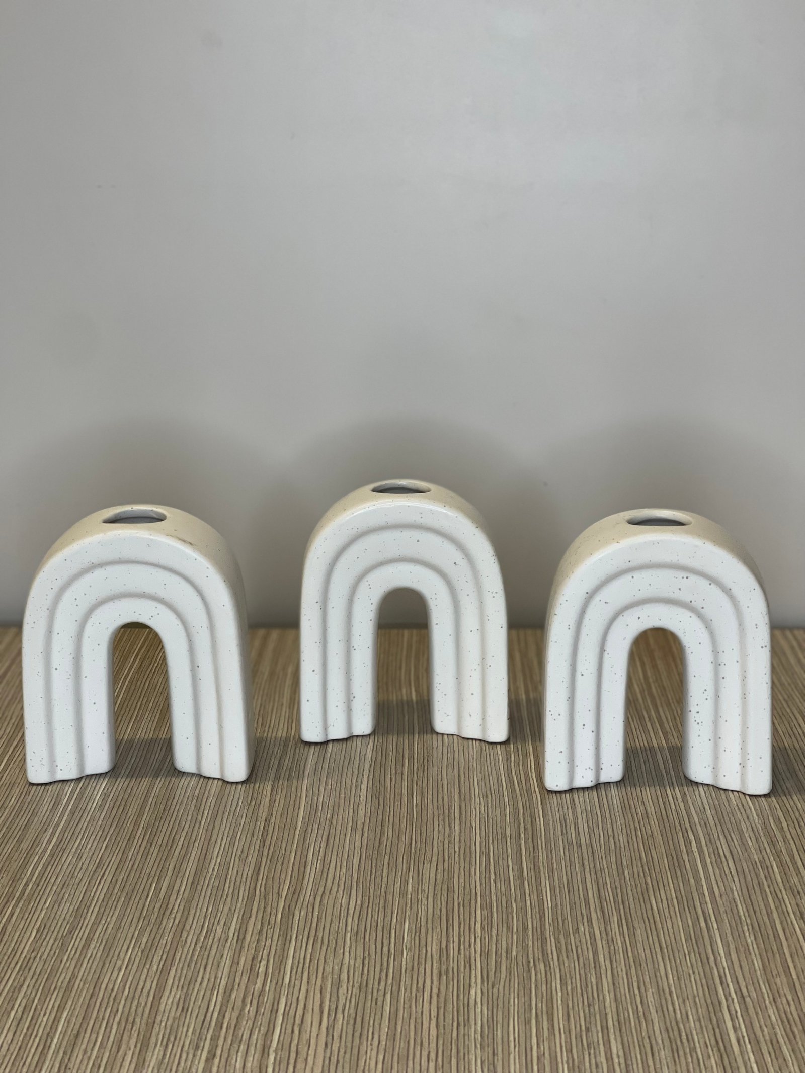 Jarron Ceramica Forma Arcoiris Blanco 