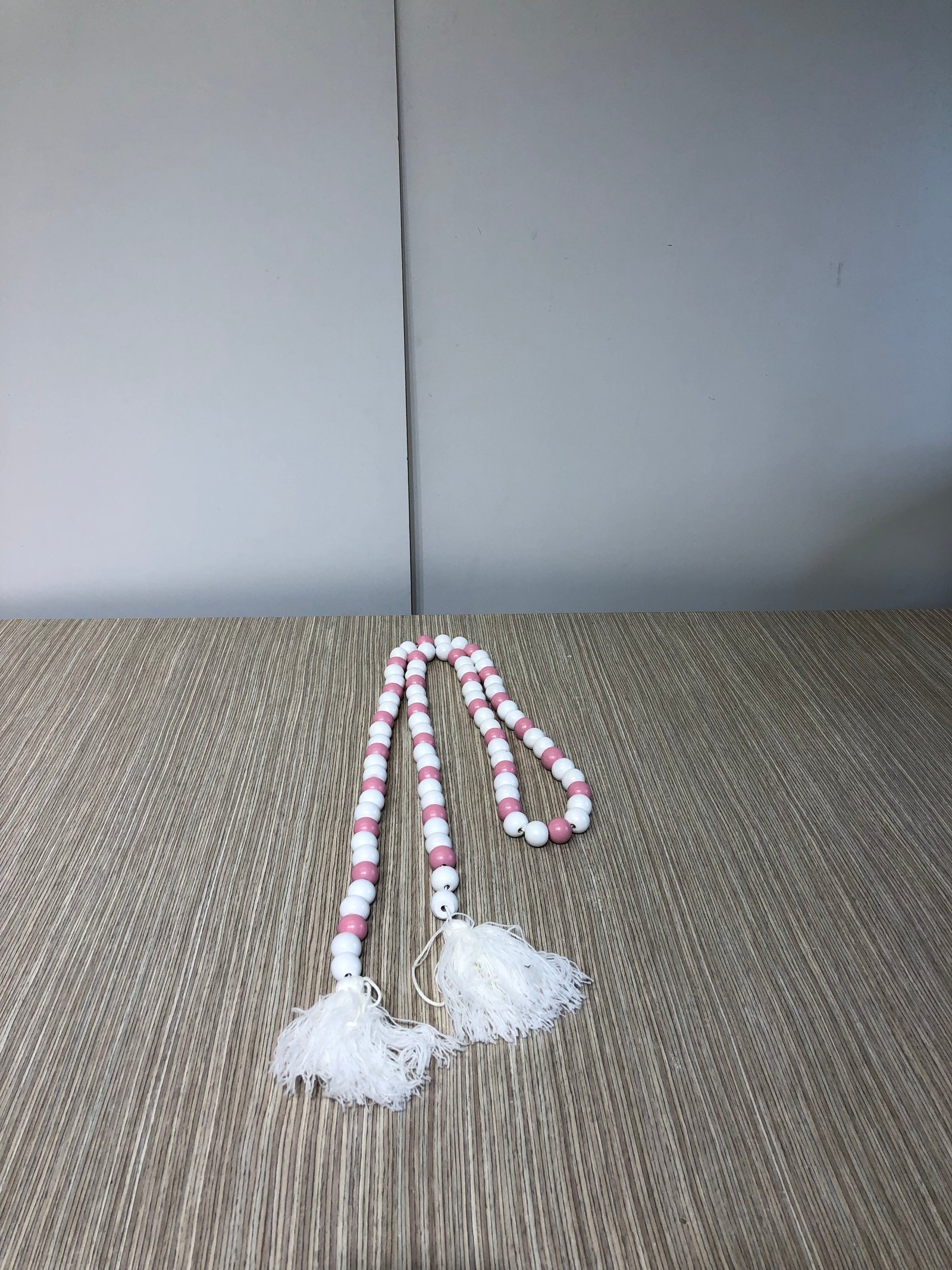 Tira Bolas Rosadas Y Blancas 