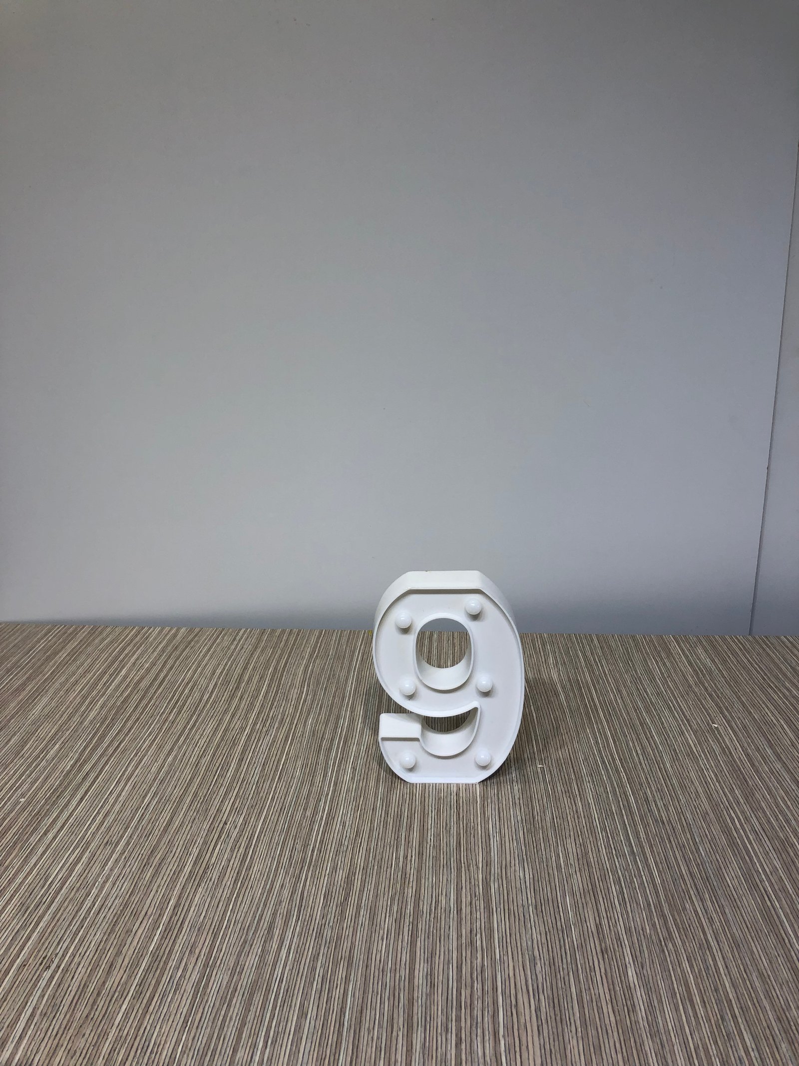 Número Nueve Pequeño Acrílico Con Luz