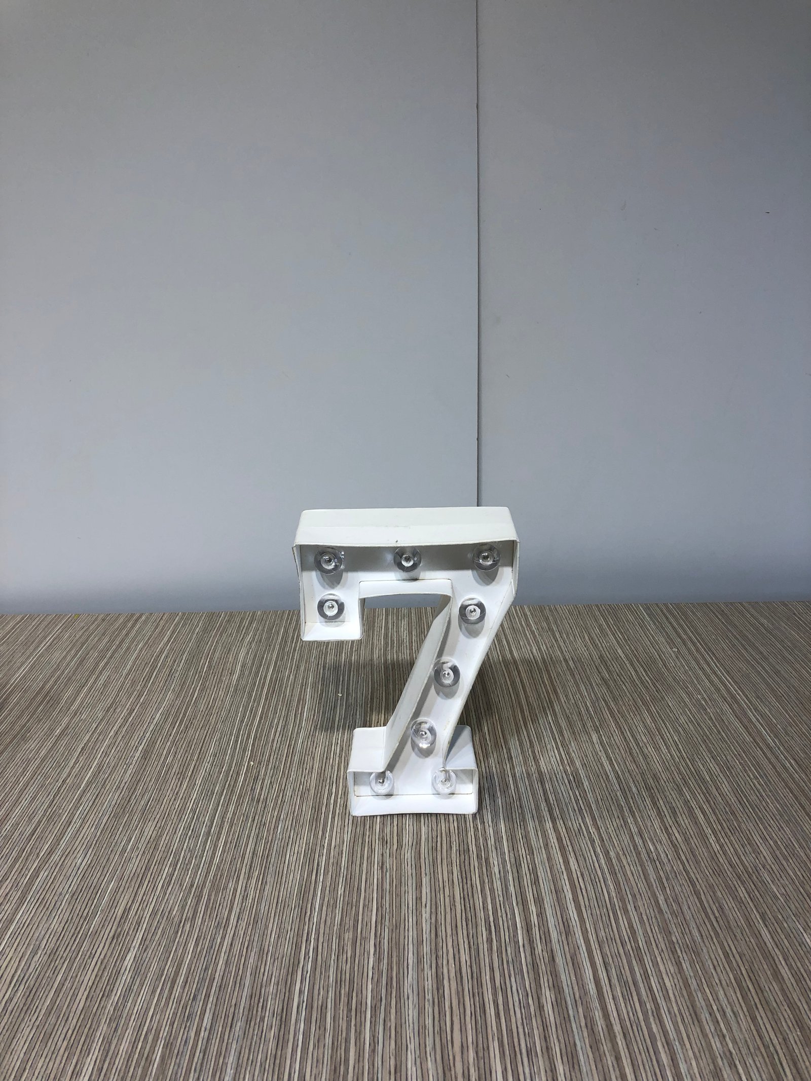 Numero Siete Blanco Con Luz