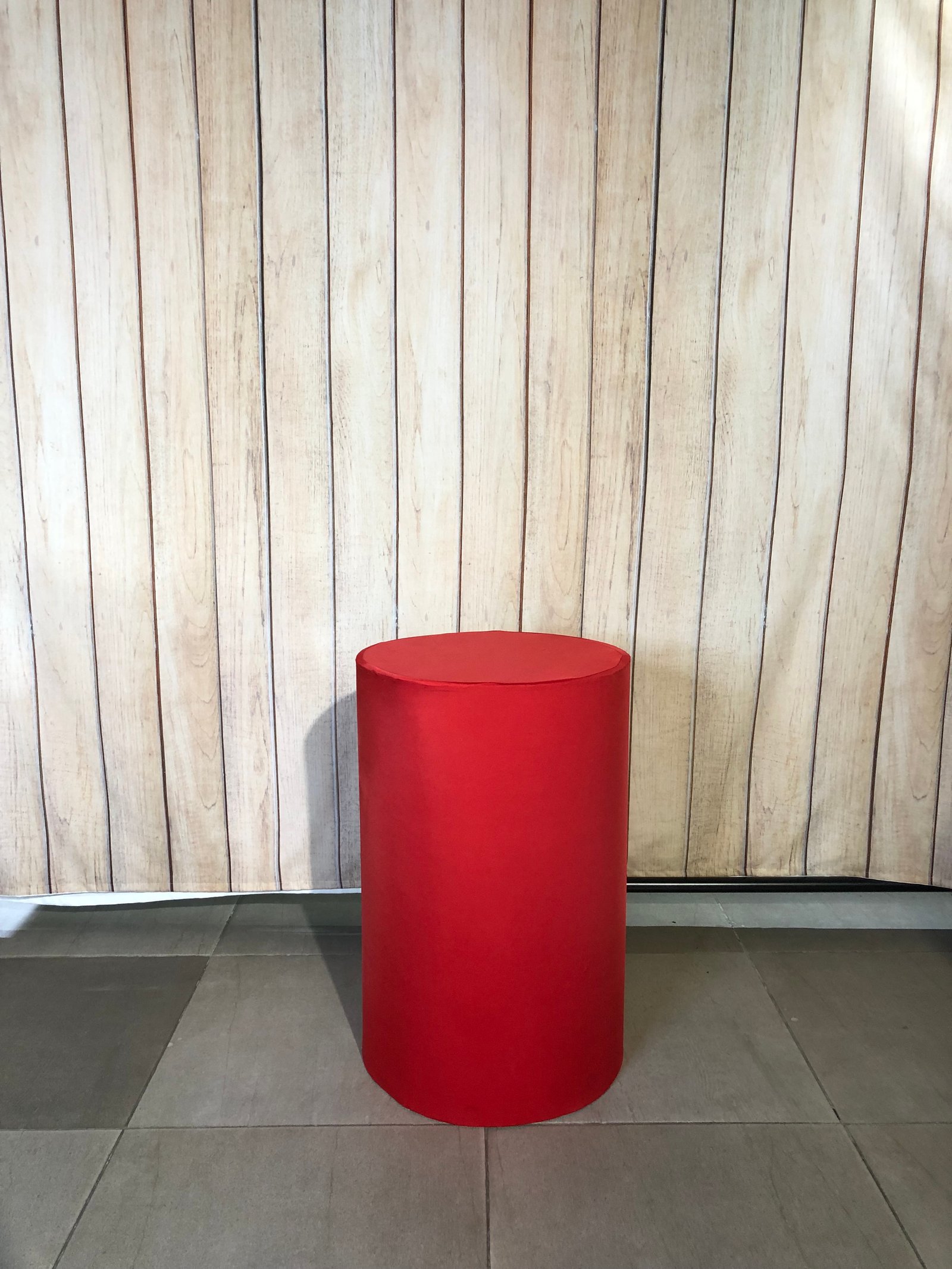 Cilindro Mediano Tela Roja 