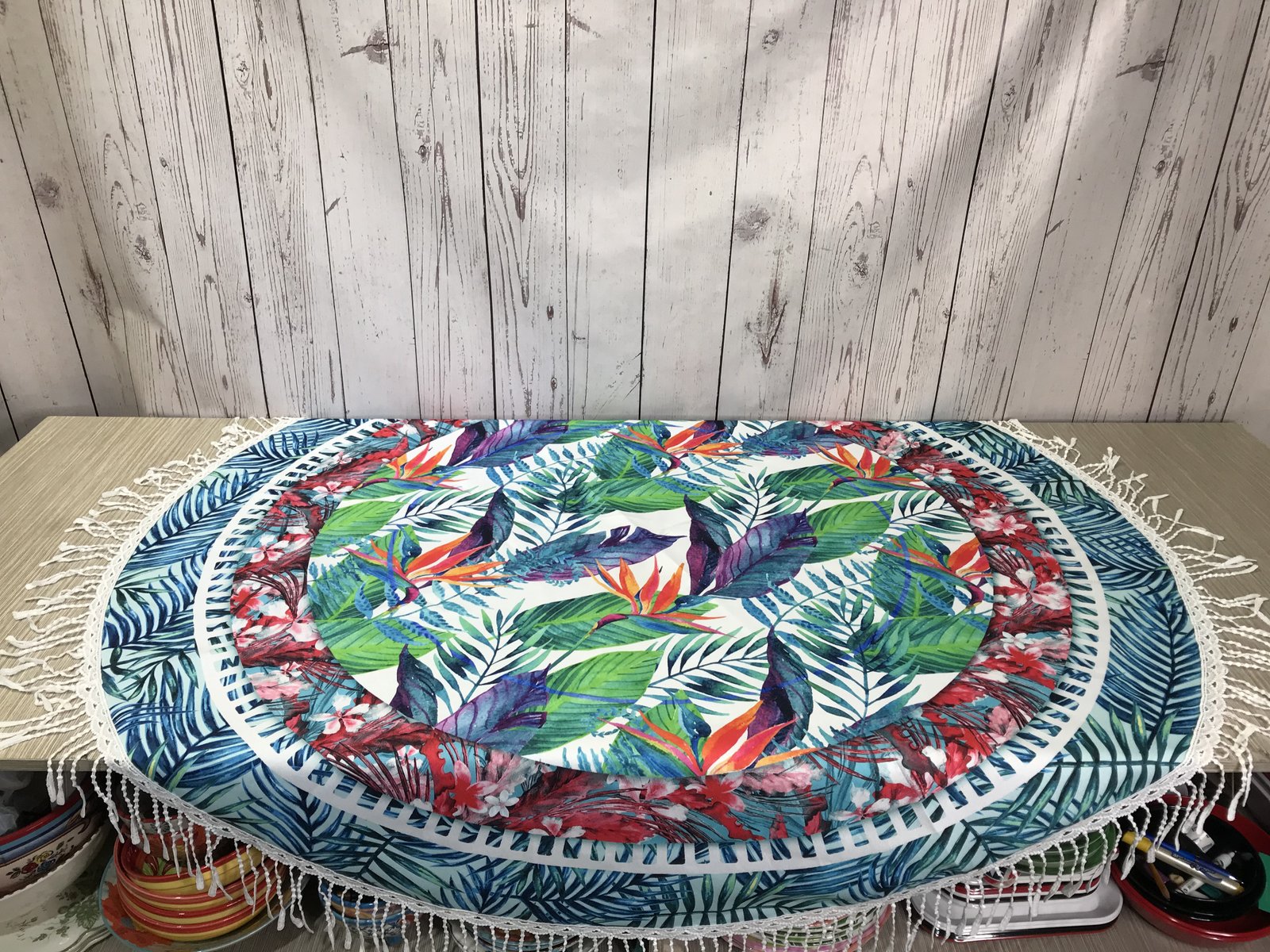 Mantel Redondo Azul Hojas Verdes  Flecos